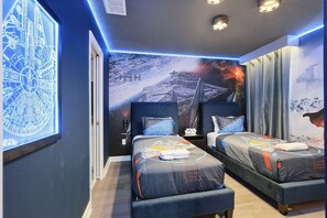 6 bedrooms, iron/ironing board, WiFi, bed sheets - Charming Vacation Home with Pool 6BD/6BA CG1505 (Four Corners)