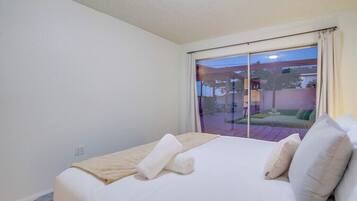 Internet, bed sheets