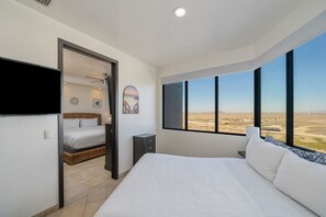 In-room safe, blackout drapes, soundproofing, iron/ironing board - Las Palomas 4BR 4BA Suite 901 Cortez (Puerto Peñasco)