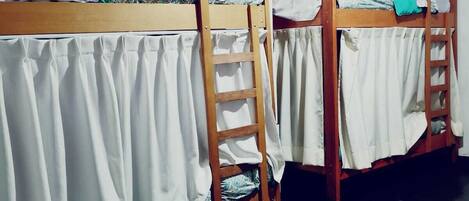 Dormitorio compartido clásico | Wifi gratis