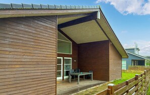 Exterior - Beautiful home in Rødby with WiFi (Rødby)
