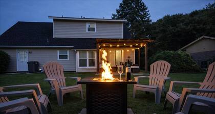 Home in Pooler w/ FirePit and Game Room