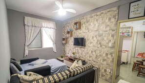 1 bedroom, WiFi - Apto na Praia Grande frente a Praia da Guilhermina (Praia Grande)