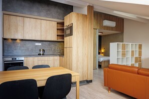 Studio | Living area