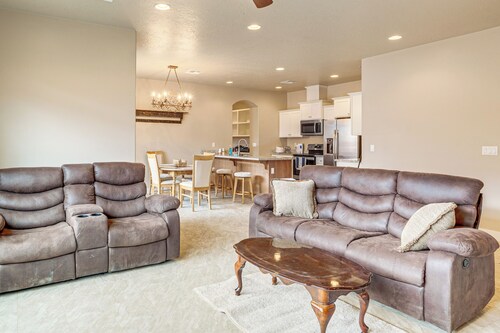 Beautiful Views of Stars & Mtns! Littlefield Home