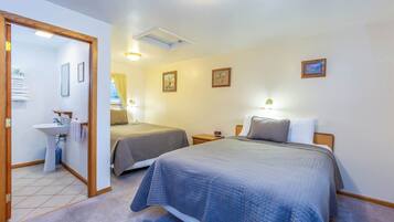 Comfort Room, 2 Queen Beds, Non Smoking | Free WiFi