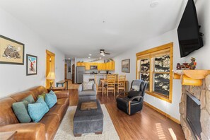 Condo (2 Bedrooms) | Bahagian luar