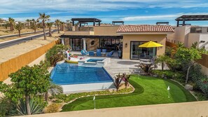 Piscina externa, piscina aquecida