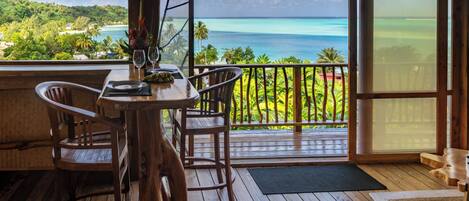 Maison, patio, vue sur la mer | Aire de séjour