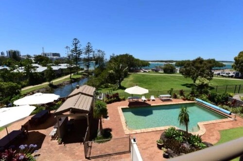 Sails Resort on Golden Beach Unit 11