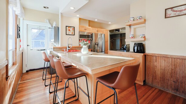 Unclassified image, 1 of 45, button - Group-Friendly 6BR House • Close to Everything (Brookline)