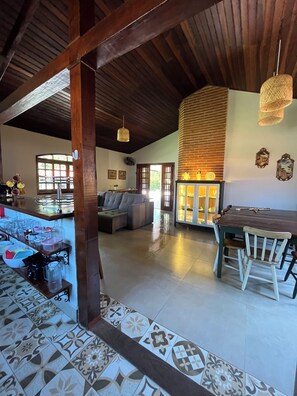 Dining - House with pool and 4 suites in Bertioga (Bertioga)