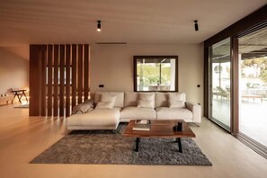 Room - All About Santa Ana Villa (Marbella)