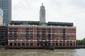 Unclassified image, 2 of 42, button - 3VH Virginia House, 31 Bloomsbury Way by City Living London (London)