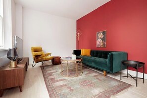 Room - 3VH Virginia House, 31 Bloomsbury Way by City Living London (London)