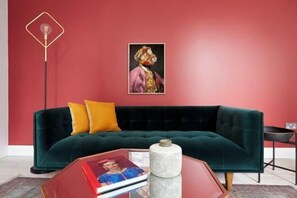 Room - 3VH Virginia House, 31 Bloomsbury Way by City Living London (London)