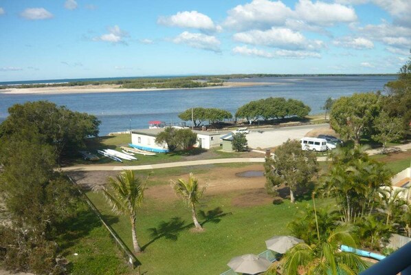 منظر من الجو على ارتفاع عالٍ