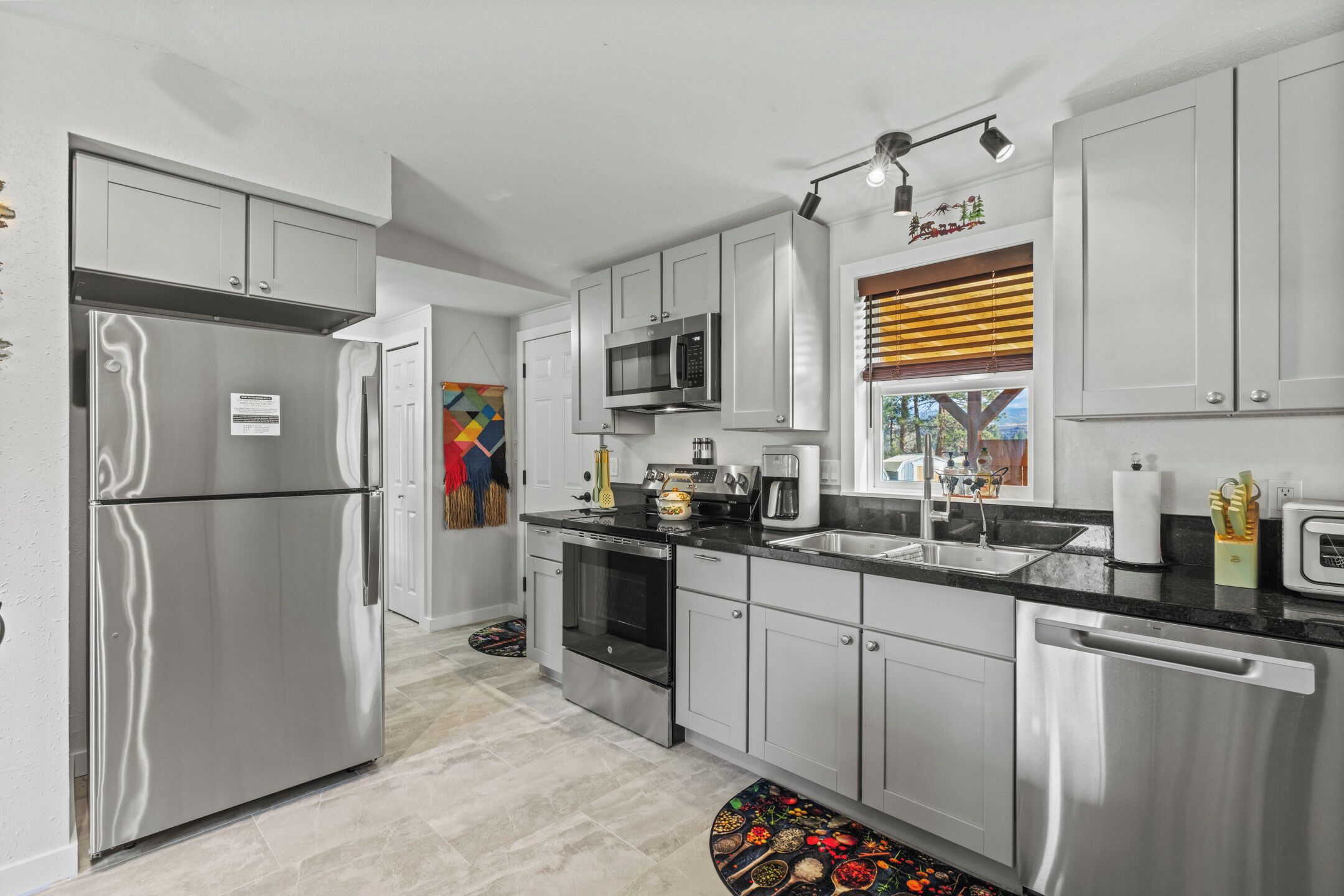 Microwave, oven, stovetop, dishwasher