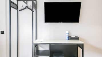 尊榮雙床房 | 書桌、免費無線上網