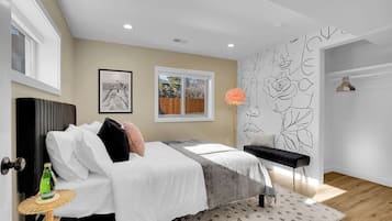 Desk, iron/ironing board, free WiFi, bed sheets