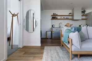 TV - South Launceston – Easy & Comfortable (Launceston City)