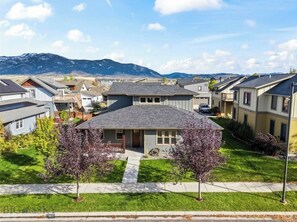Exterior - Cozy 3-bedroom prairie style home is perfect for your Bozeman getaway. (Bozeman)