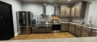 Green Loft Porches –2 Bedroom
Retreat! Peaceful, Spacious & Stylish