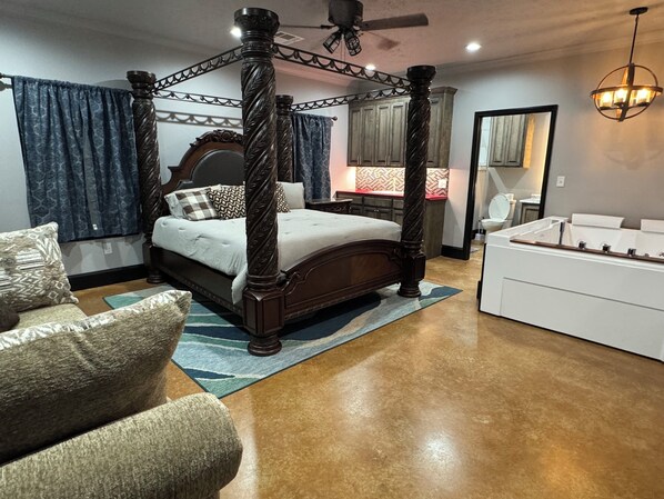 Room - Green Loft Porches –2 Bedroom
Retreat! Peaceful, Spacious & Stylish (Philadelphia)