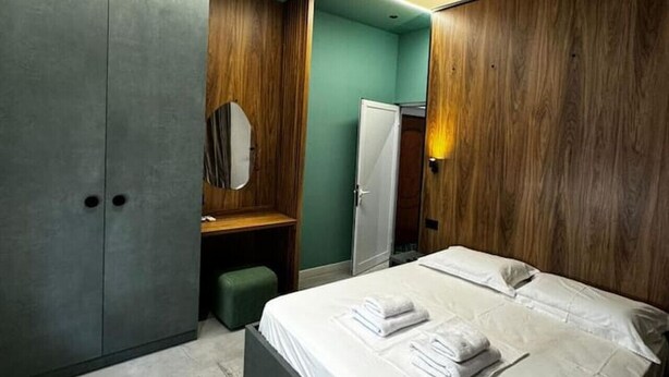 Unclassified image, 1 of 12, button - Warm Corner Studio Central Comfort (Tirana)
