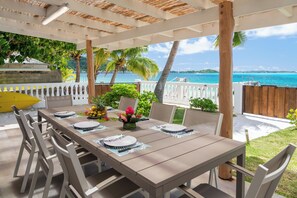 Casa, patio, vista a la playa | Terraza o patio