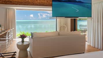 Caja de seguridad en la habitación y cortinas blackout