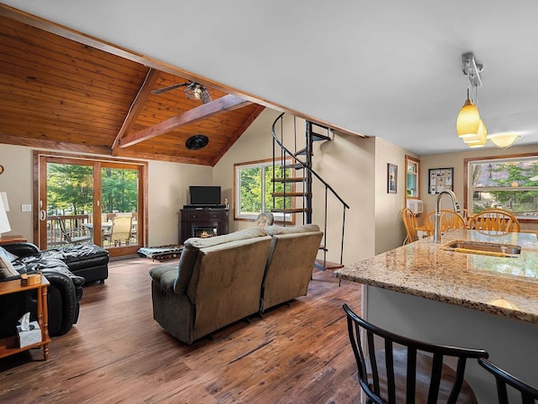 TV connectée, cheminée