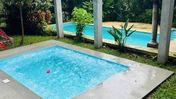 Alberca al aire libre