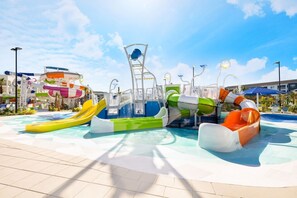 Children’s area - 3-bedroom in Villatel Orlando Resort that sleeps 8 with waterpark and amenities (Orlando)