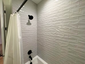Shower, hair dryer, towels, toilet paper - Cabin w/Hot Tub & Bunk Room - Steps to the lake! (Valley County)