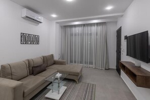 In-room safe, free WiFi