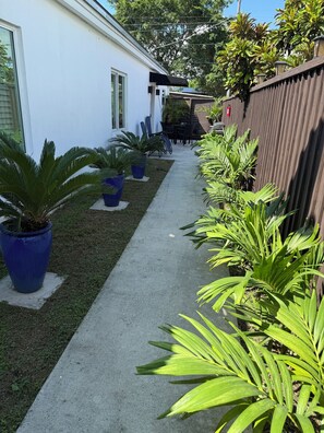 Property grounds - Amazing studio close to beaches ,golf course and mall (North Miami Beach)