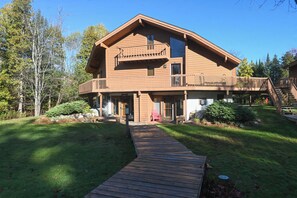 Exterior - New rental! Schuss. Walk to slopes sleeps 4, walk to slopes, Renovated kitchen,  (Mancelona)