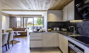 Microwave, dishwasher, coffee/tea maker, electric kettle - 4-star Apartment - Les Saisies - Sleeps 8 (Hauteluce)