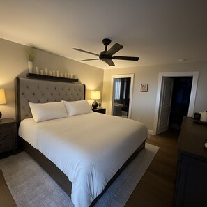 Strykjärn/strykbräda, wi-fi och sängkläder