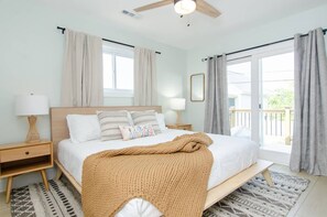 Een strijkplank/strijkijzer, gratis wifi, beddengoed