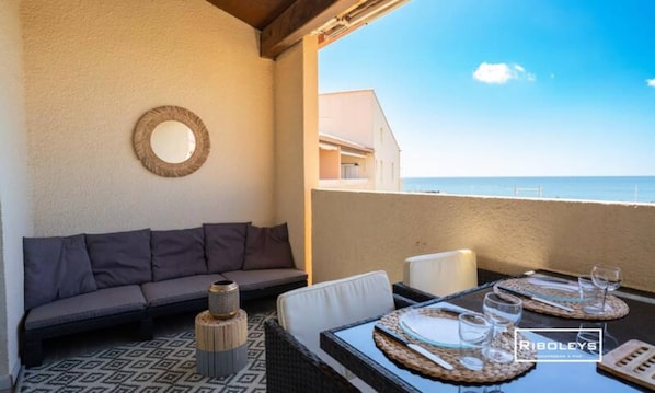 Outdoor dining - Apartments for 4 People (Vias)