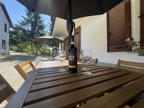 Panoramic Estate in the Langhe with Pool - Up to 12 Guests, Ideal for Groups