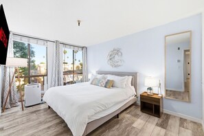 2 bedrooms, travel cot, WiFi, bed sheets - Oceanview Retreat on Mission Blvd (San Diego)