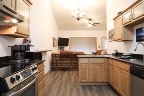 Fridge, microwave, oven, stovetop - Serene Morning Meadow Condo in Joseph (Joseph)