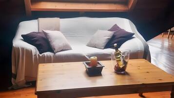 Apartment | Living room