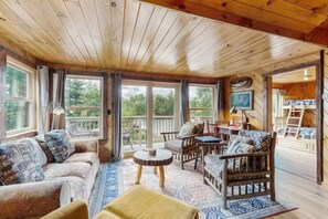 Living area - Weseekanook Cabin-Waterfront*Shared Dock*Pets*ATV (Greenville)
