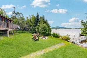 Terrace/patio - Weseekanook Cabin-Waterfront*Shared Dock*Pets*ATV (Greenville)