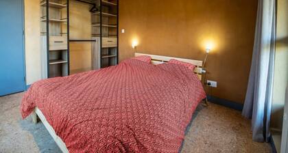 Mountain-view Eco-friendly Cottage