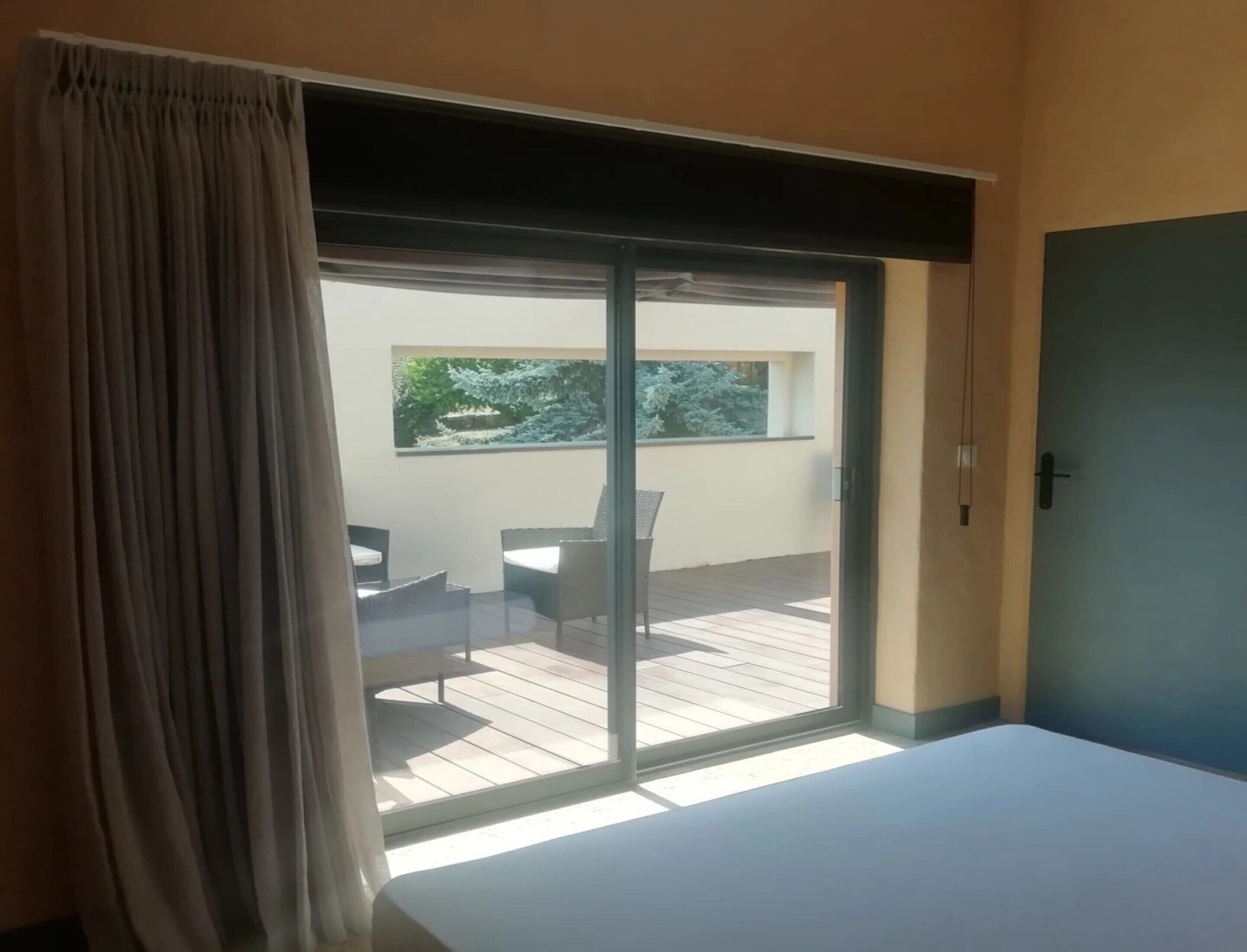 House | 2 bedrooms, individually furnished, iron/ironing board